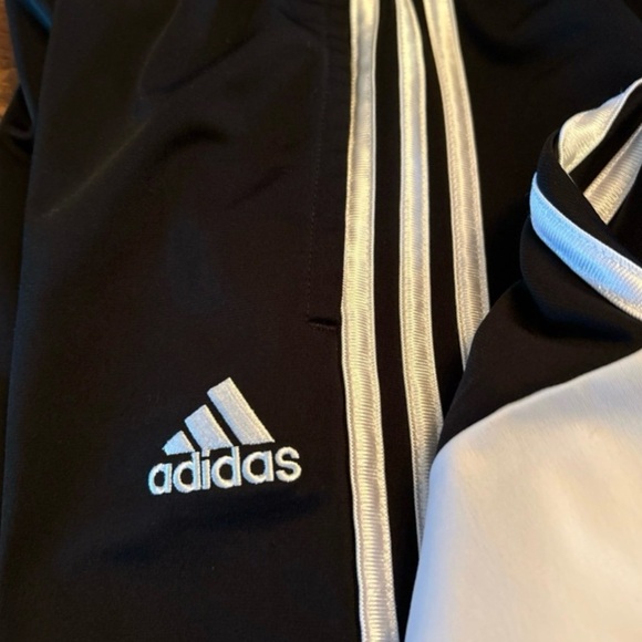 Boys Adidas Black and White Athletic  Jacket/ Pants Set - Picture 7 of 10